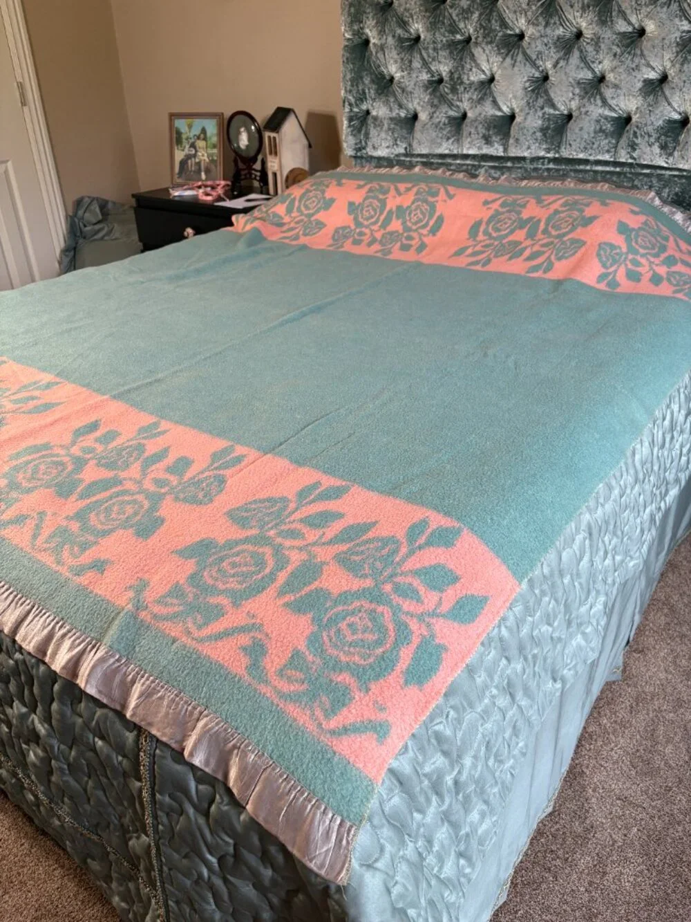 Mid Century Twin Size Floral Pink & Sea Foam Green Blanket w Satin Trim
